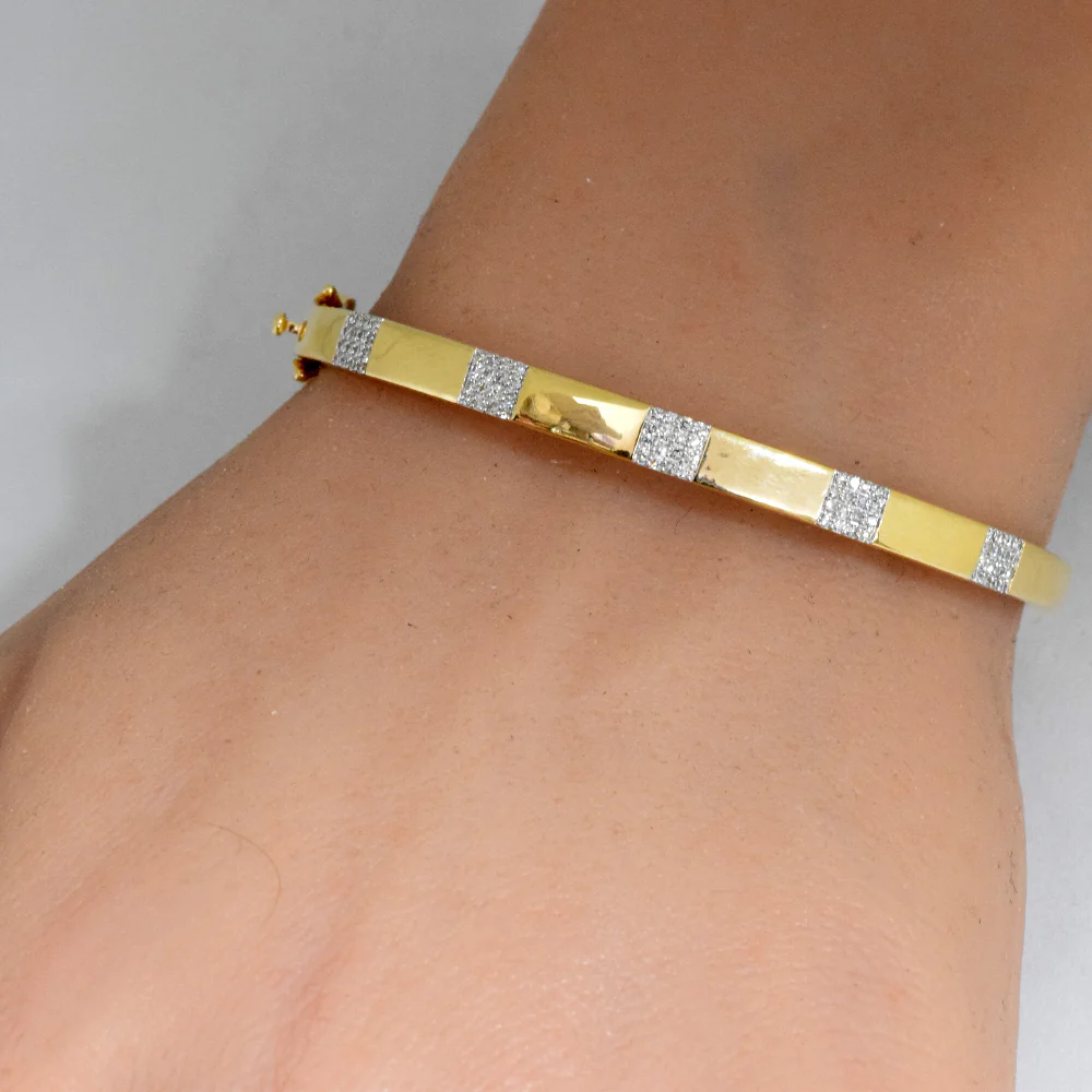 <span style="color:purple">SPECIAL!</span>.32ct G SI 14K Yellow Gold Round Diamond Bangle Bracelet - Image 2