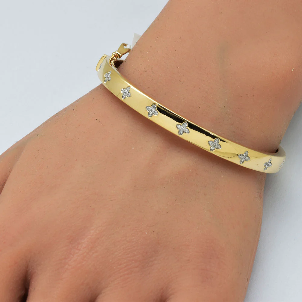 <span style="color:purple">SPECIAL!</span>.23ct G SI 14K Yellow Gold Round Diamond Clover Style Bangle Bracelet - Image 2