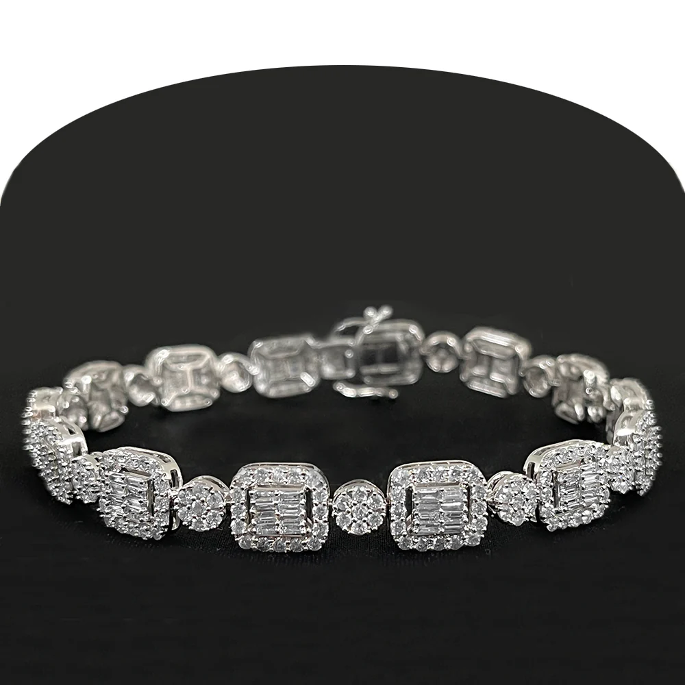 <span>DIAMOND CLOSEOUT! </span> 7.15ct G SI 14KT White Gold Diamond Round & Baguette 8.5"