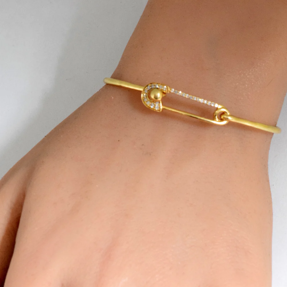 <span>DIAMOND CLOSEOUT! </span>.16ct G SI 14K Yellow Gold Diamond Paperclip Wrap Around Bangle Bracelet 7" Long - Image 2